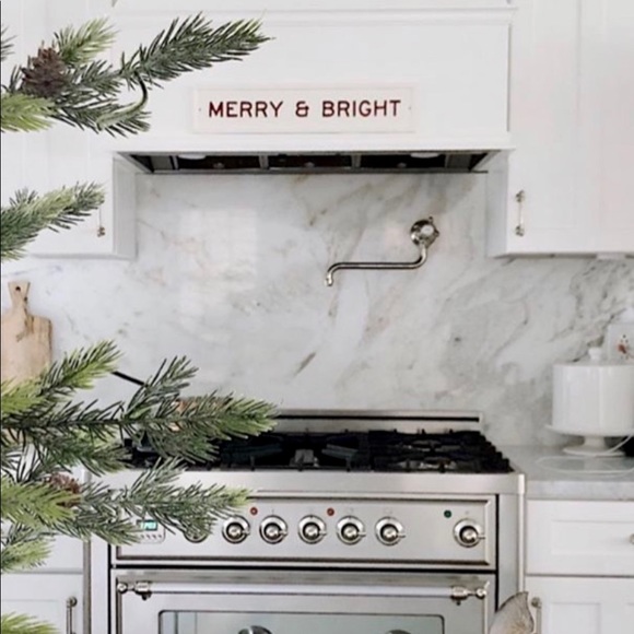 Hearth and Hand Merry & Bright Christmas Sign - Picture 1 of 3